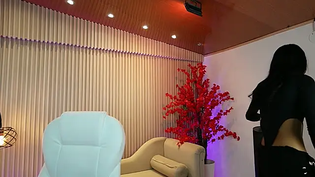 GiaNovak online show from September 16, 2025, 11:44 am