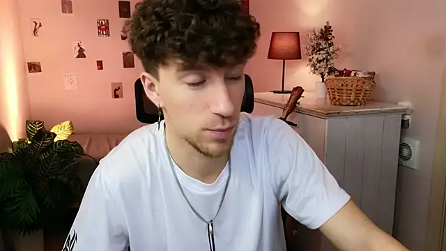 Snapshot of mark_caron chatting on March 7, 2026, 8:47 pm mark caron online show from March 7, 2026, 8:47 pm