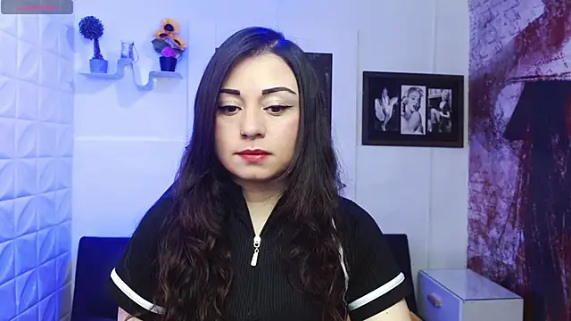 Eva Roussell online show from October 7, 2025, 2:29 pm