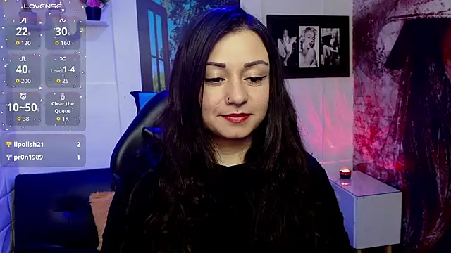 Eva Roussell online show from October 14, 2025, 4:40 pm