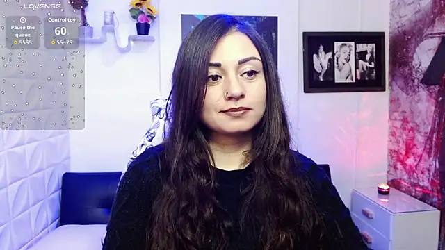 Eva Roussell online show from October 21, 2025, 2:27 pm