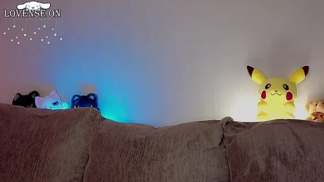 RavenKitten  online show from June 13, 2026, 2:20 am