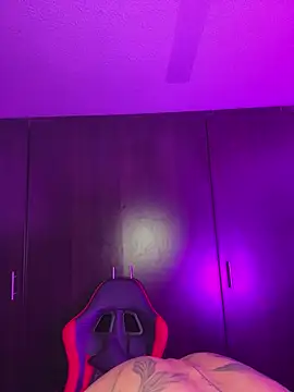 Snapshot of DavisFirb chatting on February 11, 2026, 1:49 am DavisFirb online show from February 11, 2026, 1:49 am