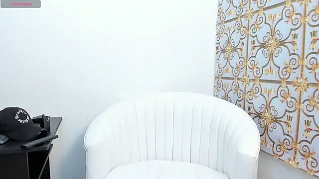 LittleDanny  online show from November 14, 2025, 3:48 pm