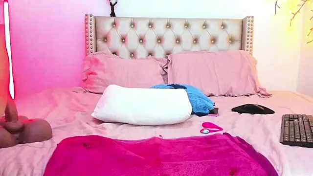 Snapshot of LenaStylesOA chatting on June 11, 2026, 2:53 am LenaStylesOA online show from June 11, 2026, 2:53 am