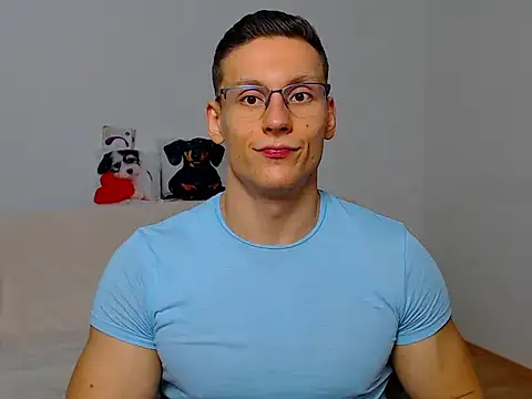 ZeinMiracles online show from September 16, 2025, 7:15 pm