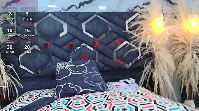 Natasha-Adams online show from October 1, 2025, 9:51 pm