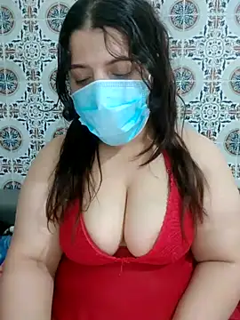 Hot-lino online show from May 22, 2026, 10:19 pm