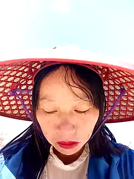 tcm-cute online show from December 19, 2025, 5:00 am