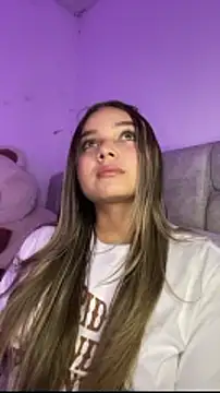 AnnyLopezzz  online show from January 11, 2026, 5:25 am