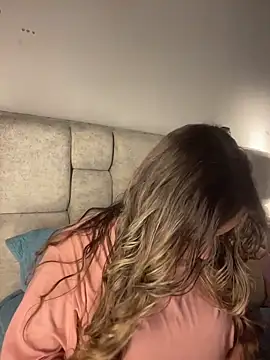 Snapshot of AnnyLopezzz_ chatting on March 21, 2026, 7:09 am AnnyLopezzz online show from March 21, 2026, 7:09 am