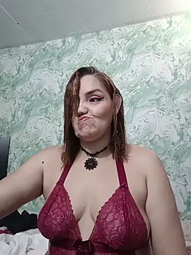 MayaLuna1 online show from October 22, 2025, 3:22 pm