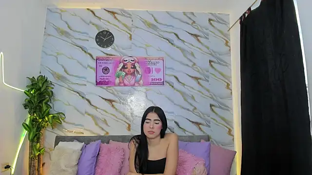 Salomes Fantasy online show from November 11, 2025, 6:08 am