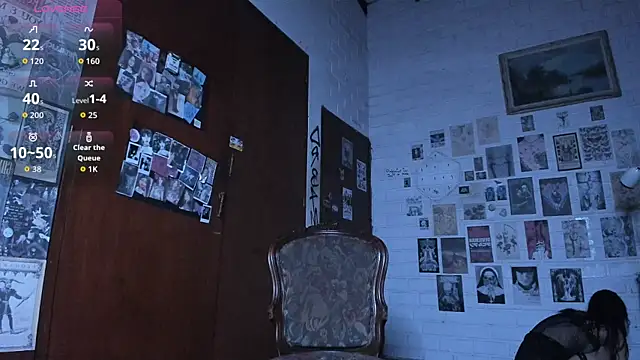 DiosaSexSymbol online show from November 30, 2025, 2:01 am