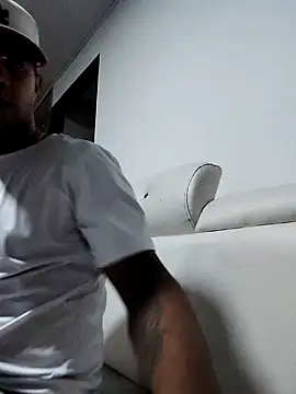 Perropa online show from March 15, 2026, 3:02 am