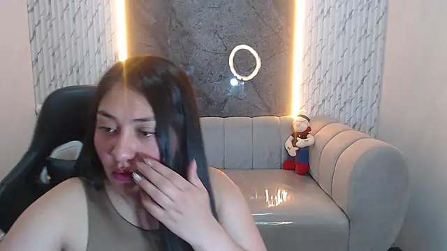 Ivony18 b online show from October 19, 2025, 3:09 am