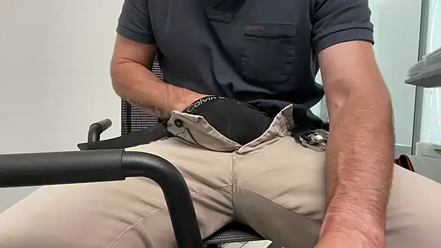 harrys74 online show from September 17, 2025, 1:24 pm