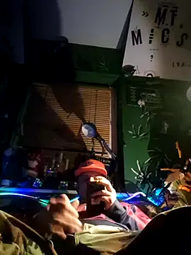 MODEST11 MMiILOO AMARO online show from April 5, 2026, 4:08 am