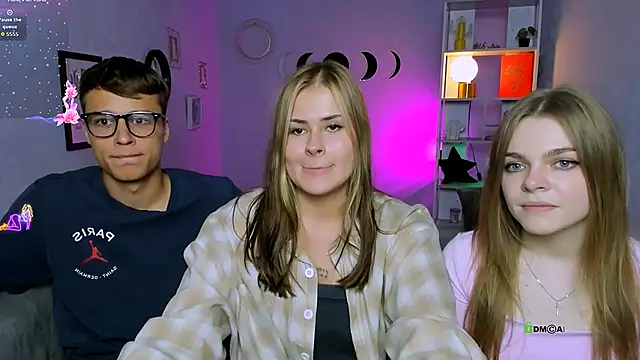 veronica bubble online show from September 19, 2025, 8:13 pm