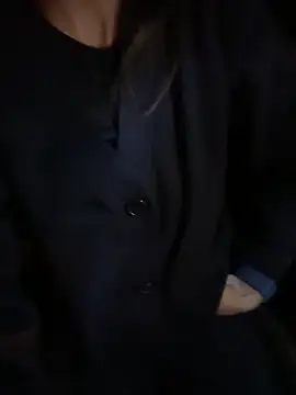 valori online show from November 27, 2025, 3:23 pm