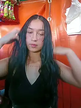 Snapshot of Sol_Sunny chatting on June 20, 2026, 10:04 pm Sol Sunny online show from June 20, 2026, 10:04 pm