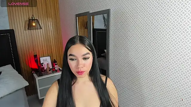 Snapshot of MOLLYSPENCER1 chatting on July 1, 2026, 6:52 pm MOLLYSPENCER1 online show from July 1, 2026, 6:52 pm