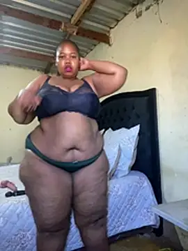 Curvycandy95 online show from July 24, 2026, 6:53 am