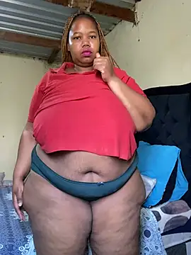 Curvycandy95 online show from July 2, 2026, 7:14 am