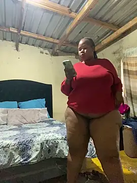 Curvycandy95 online show from April 23, 2026, 2:30 pm