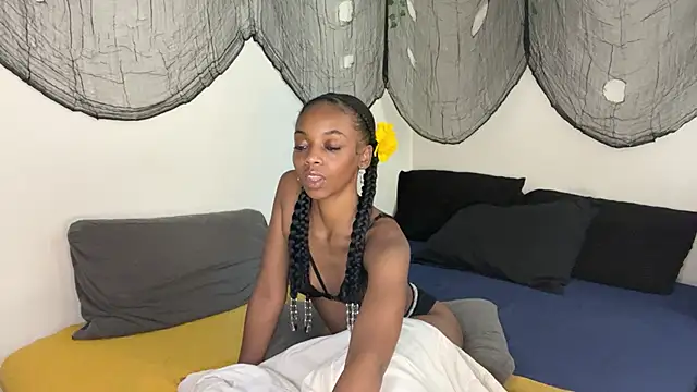 Trixie luv1 online show from September 27, 2025, 5:30 pm