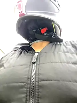 AlannaEvons online show from October 27, 2025, 6:31 pm