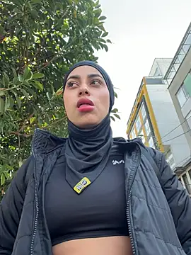 AlannaEvons online show from February 9, 2026, 8:18 pm