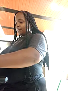 Snapshot of isabella_brown1 chatting on January 7, 2026, 7:41 pm isabella brown1 online show from January 7, 2026, 7:41 pm