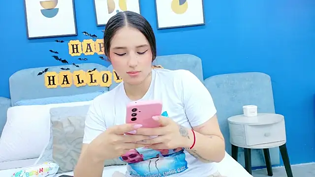 Ashley Evans22 online show from October 23, 2025, 8:18 pm