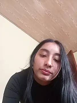 Dulce antonella online show from September 13, 2025, 9:48 pm