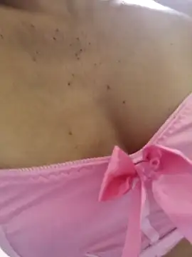 maleja23 online show from October 21, 2025, 11:37 pm