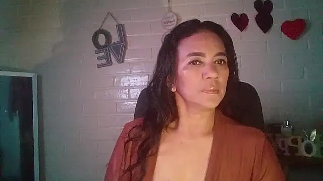 MiiaVelasquez online show from March 28, 2026, 5:08 am