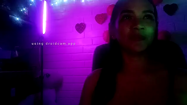 Snapshot of MiiaVelasquez chatting on February 7, 2026, 2:41 am MiiaVelasquez online show from February 7, 2026, 2:41 am