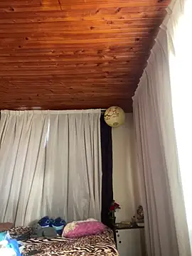 CoraVibes online show from March 14, 2026, 12:00 pm