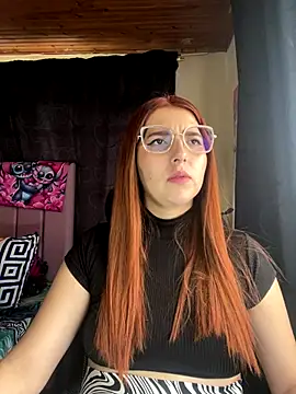 CoraVibes online show from October 8, 2025, 7:58 pm