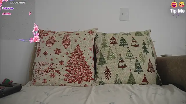 Roxybeautyy online show from February 6, 2026, 11:06 am