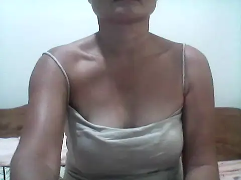 nathalie0045 online show from April 10, 2026, 1:12 am