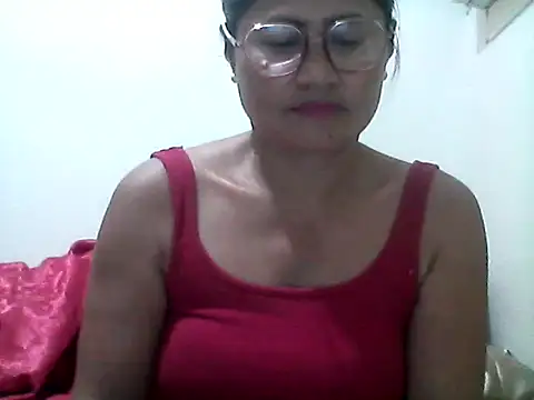 Snapshot of nathalie0045 chatting on June 9, 2026, 9:54 am nathalie0045 online show from June 9, 2026, 9:54 am