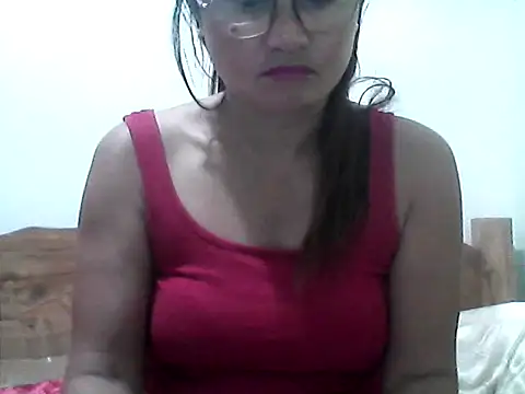 Snapshot of nathalie0045 chatting on June 8, 2026, 9:37 pm nathalie0045 online show from June 8, 2026, 9:37 pm