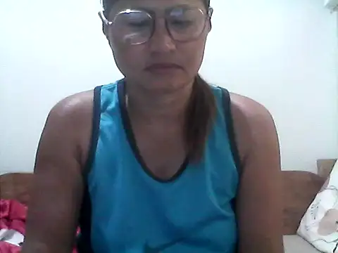 nathalie0045 online show from July 25, 2026, 10:49 pm