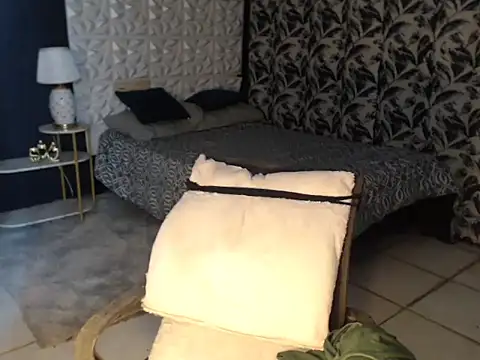 Snapshot of Creamycumdollx chatting on March 4, 2026, 6:54 am Creamycumdollx online show from March 4, 2026, 6:54 am