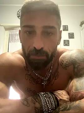 GmGit online show from October 4, 2025, 2:40 pm