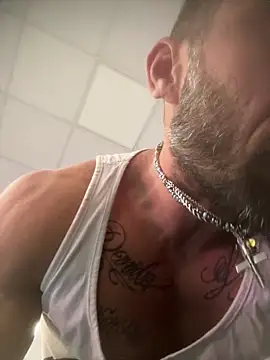 GmGit online show from October 6, 2025, 6:36 am