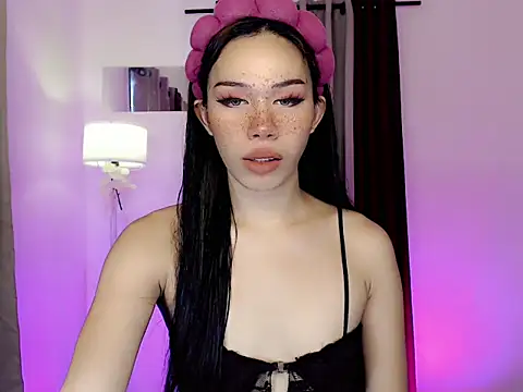 mysterious flower101 online show from November 2, 2025, 3:11 am