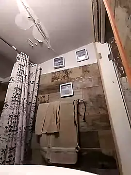 Snapshot of Arce92 chatting on March 20, 2026, 5:19 am Arce92 online show from March 20, 2026, 5:19 am